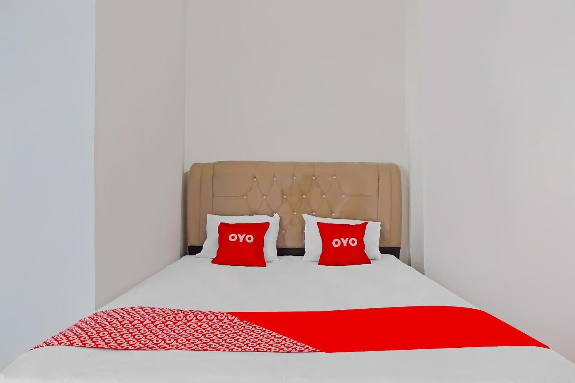 Oyo 92578 Sri Ulina Medan
