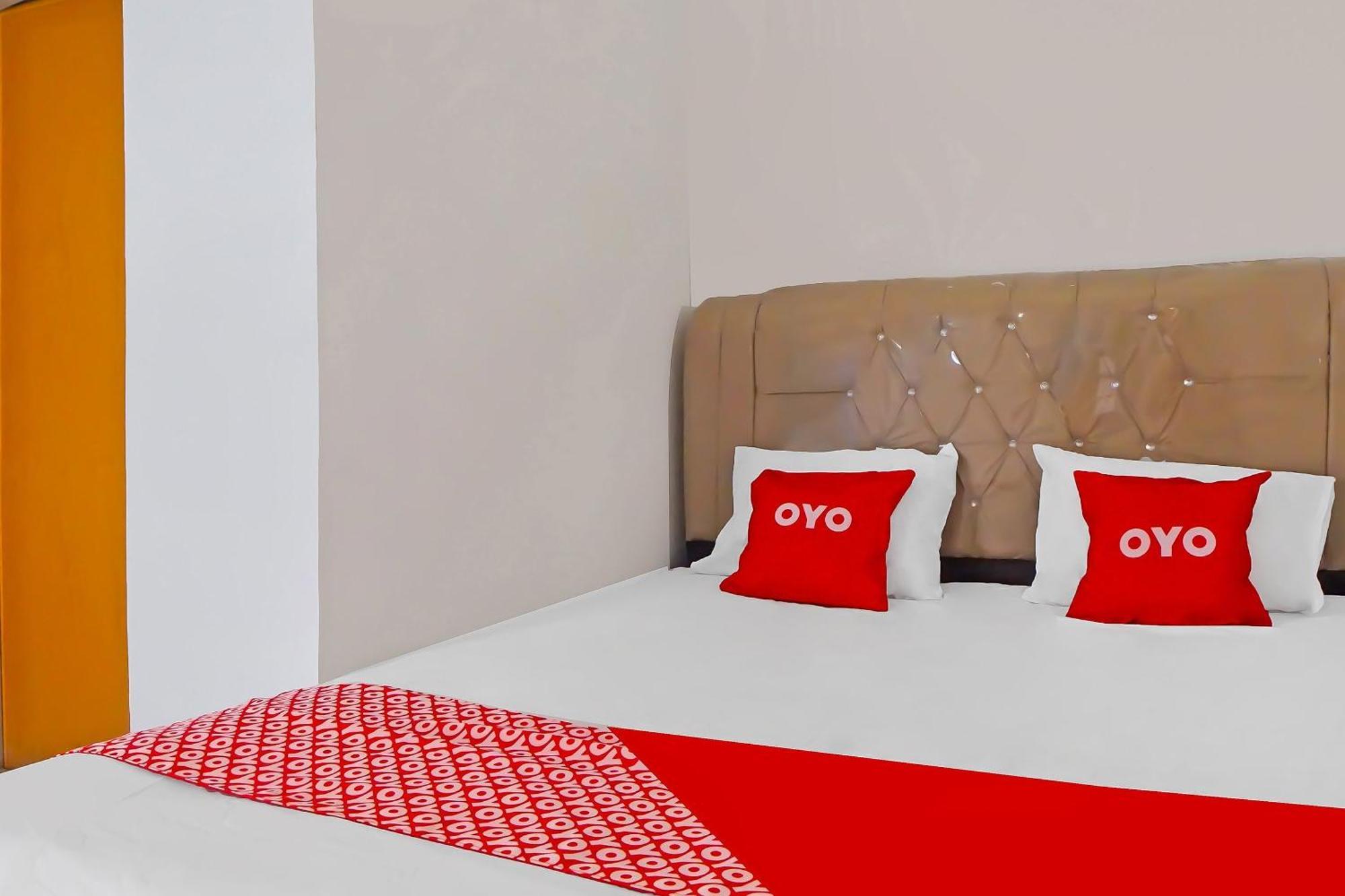 Oyo 92578 Sri Ulina Hotel